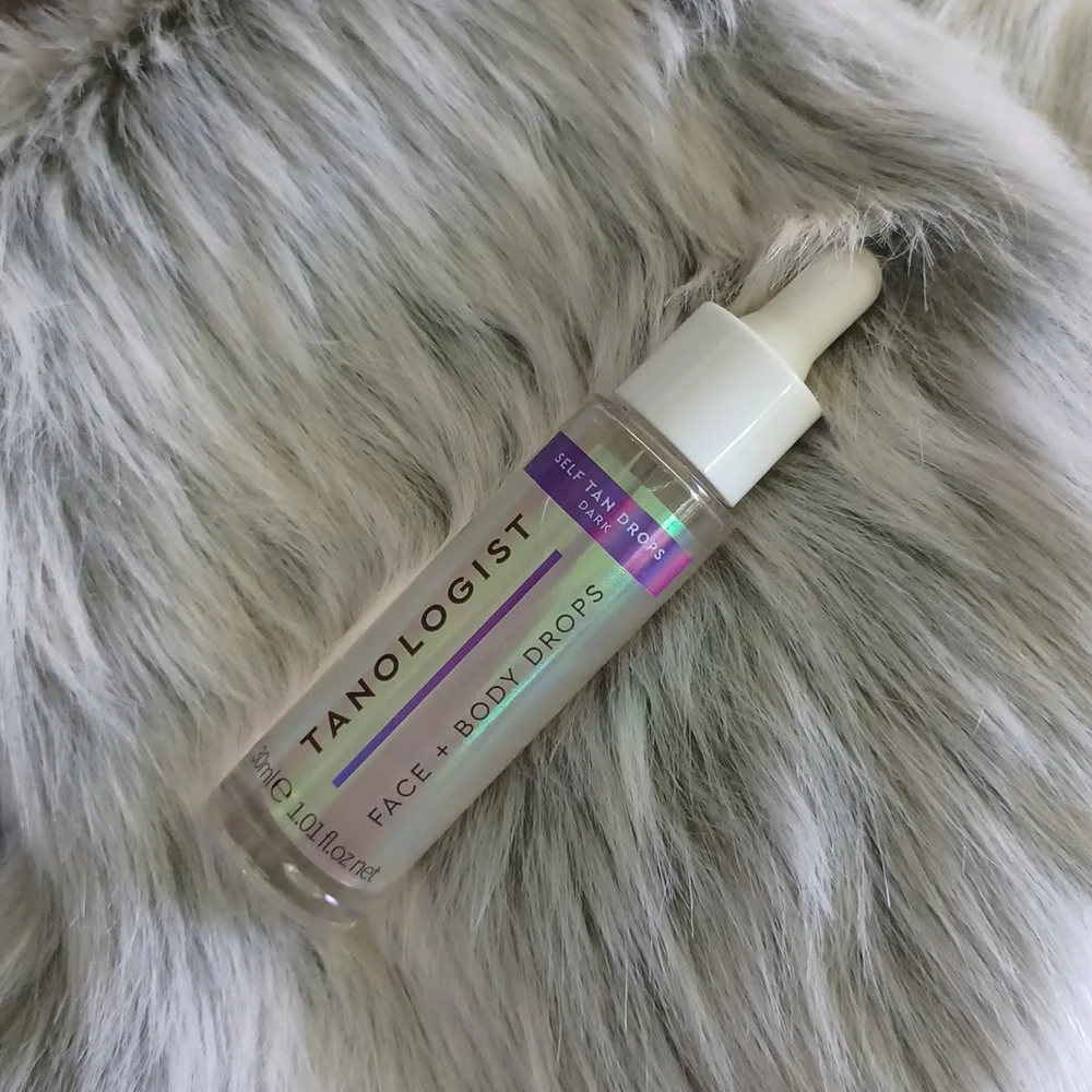 Face + Body Self Tan Drops - Picture 2 of 4